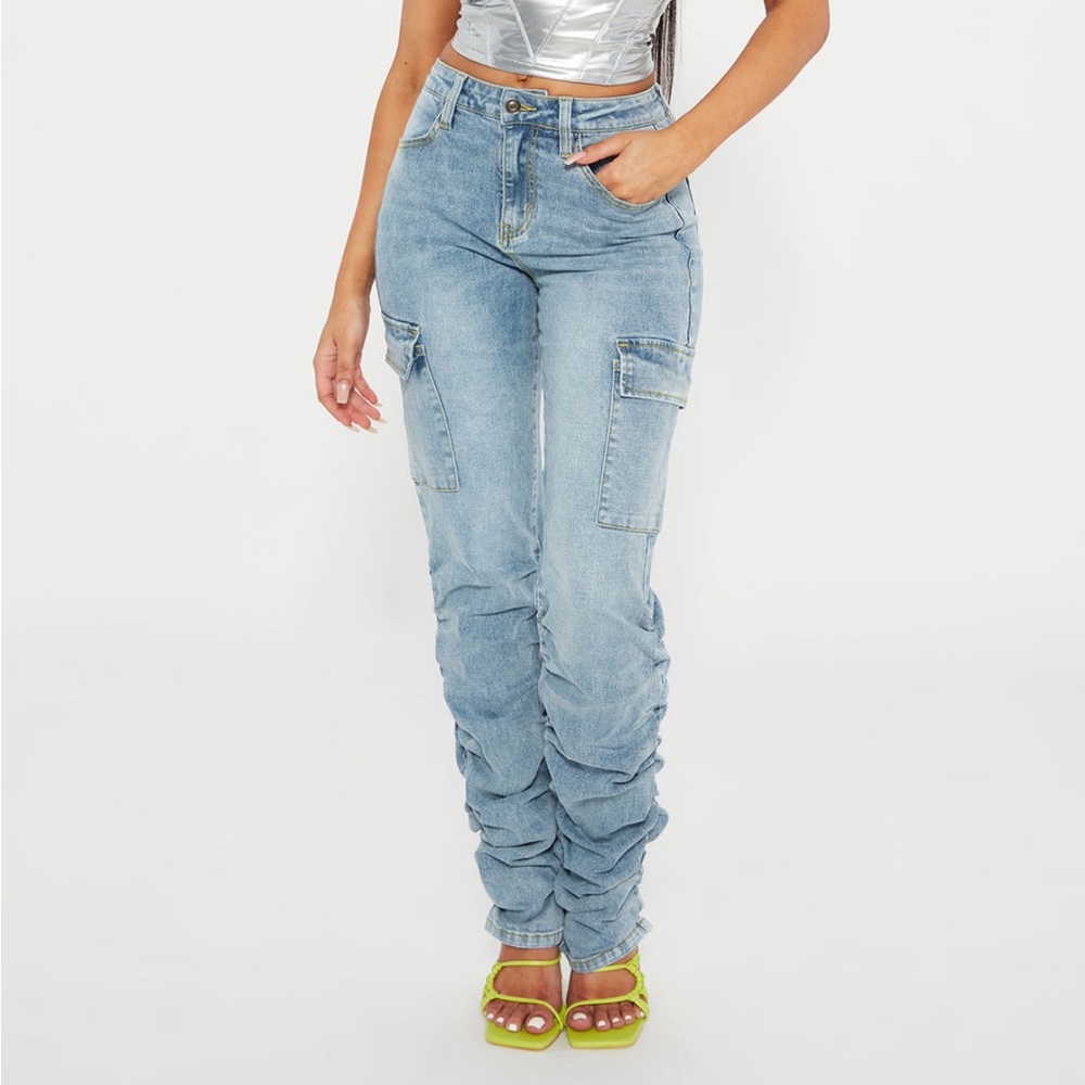 🆕 NWOT Fashion nova Stacked Cargo Jeans ❤️